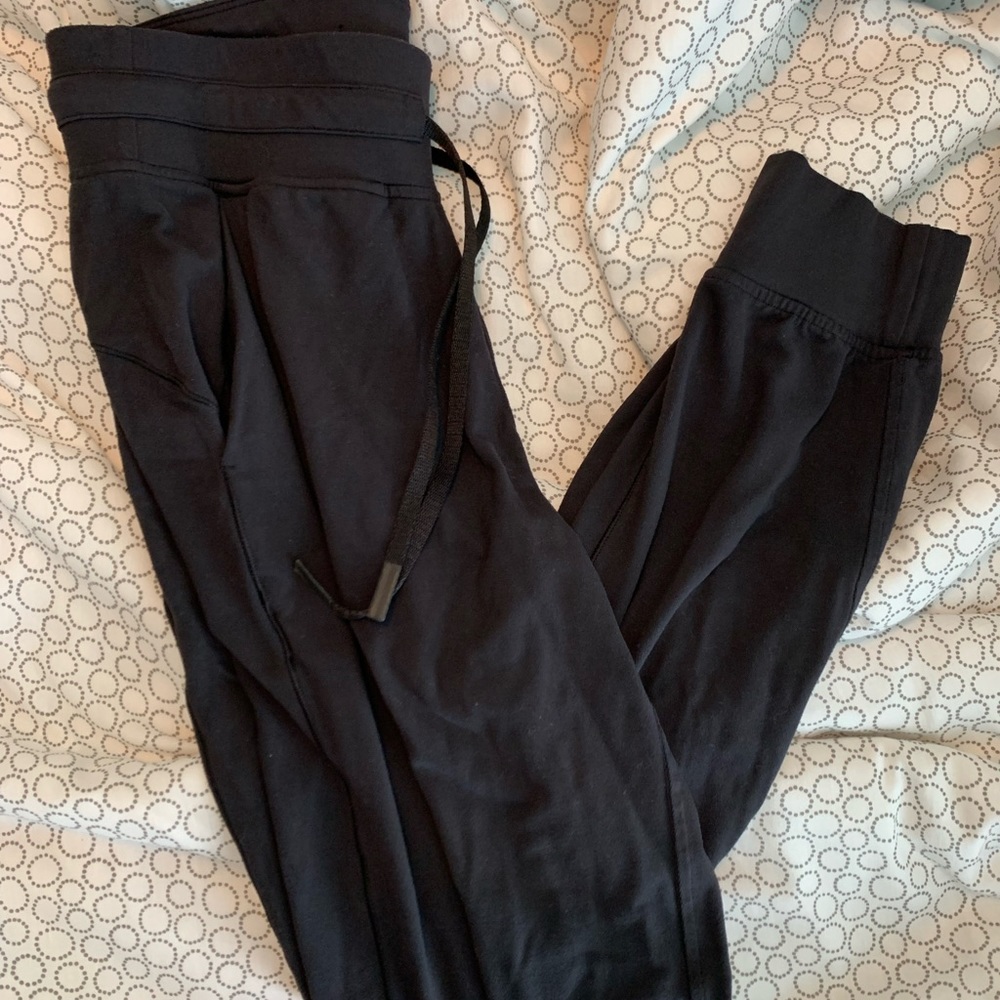 Lululemon ready to rulu jogger